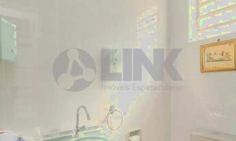 Imagem 6: Casa 4 dormitórios com 4 vagas à venda no bairro Petrópolis em Porto Alegre desocupada pró