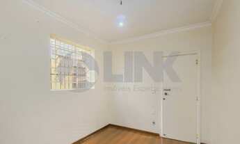 Imagem 7: Casa 4 dormitórios com 4 vagas à venda no bairro Petrópolis em Porto Alegre desocupada pró