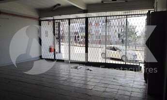 Imagem 2: Prédio comercial à venda em Porto Alegre no bairro São João em Porto Alegre em frente ao B