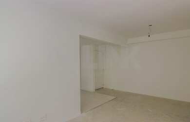 Imagem 2: Apartamento 2 dormitórios com 1 vaga de garagem à venda no bairro Jardim Carvalho em Porto