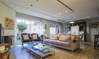 Imagem 2: Casa em condomínio com 3 suítes com 4 vagas de garagem, à venda no bairro Jardim Carvalho