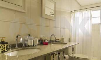 Imagem 4: Casa em condomínio com 3 suítes com 4 vagas de garagem, à venda no bairro Jardim Carvalho