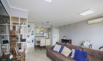 Imagem 2: Apartamento 3 dormitórios com 1 suíte e 1 vaga de garagem em Porto Alegre, no bairro Vila