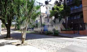 Imagem 3: Casa de 3 dormitórios sendo 1 suíte à venda com 2 vagas de garagem em Porto Alegre, no bai