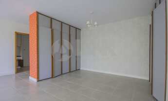 Imagem 3: Apartamento de 3 dormitórios à venda com 2 vagas de garagem em Porto Alegre, no bairro Moi