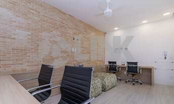 Imagem 7: Apartamento de 2 dormitórios sendo 1 suíte à venda com 2 vagas de garagem em Porto Alegre