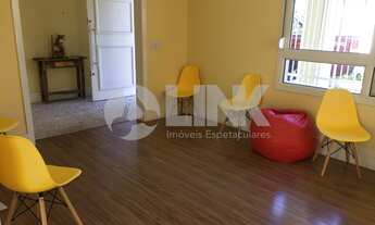 Imagem 2: Casa de esquina 6 dormitórios com 10 vagas de garagem para moradia ou comercial à venda em