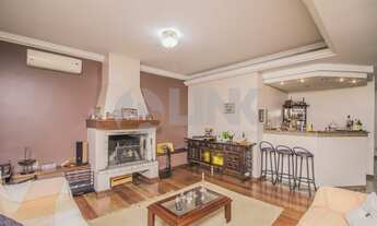 Imagem 2: Casa estilo sobrado 4 dormitórios e 6 vagas de garagem à venda no bairro Vila Ipiranga em