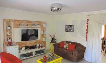 Imagem 2: Casa 3 dormitórios com 4 vagas e garagem à venda no bairro Vila Ipiranga em Porto Alegre p