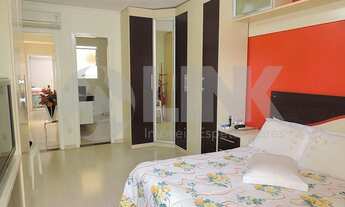 Imagem 7: Casa 3 dormitórios com 4 vagas e garagem à venda no bairro Vila Ipiranga em Porto Alegre p