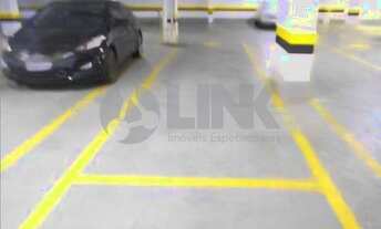 Imagem 2: Apartamento de 1 dormitório sendo 1 suíte com 1 vaga de garagem à venda no bairro Petrópol