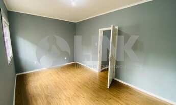 Imagem 3: Apartamento de 2 dormitórios com 1 vaga de garagem à venda no bairro São Sebastião em Port