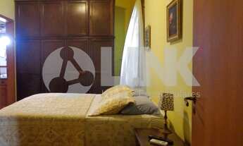 Imagem 2: Casa de 3 dormitórios sendo 1 suíte à venda com 3 vagas de garagem em Porto Alegre, no bai