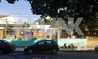 Imagem 2: Casa comercial à venda em Porto Alegre, no bairro Jardim Itu, próximo à Av. Assis Brasil