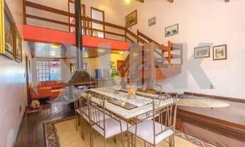 Imagem 2: Casa de 4 dormitórios sendo 1 suíte à venda com 4 vagas de garagem em Porto Alegre, no bai