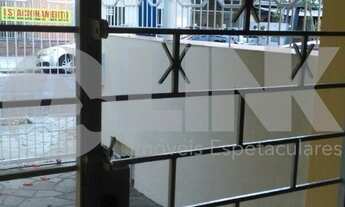 Imagem 3: Casa de 3 dormitórios sendo 1 suíte à venda com 2 vagas de garagem em Porto Alegre, no bai