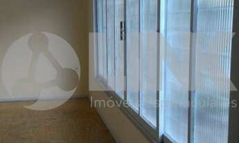 Imagem 2: Casa de 3 dormitórios sendo 1 suíte à venda com 2 vagas de garagem em Porto Alegre, no bai