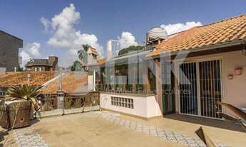 Imagem 7: Casa de 5 dormitórios sendo 1 suíte à venda com 3 vagas de garagem em Porto Alegre, no bai