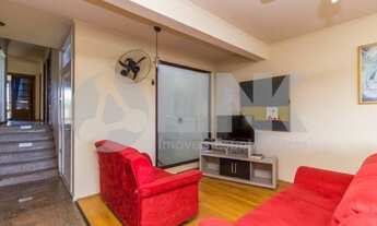 Imagem 2: Casa tipo sobrado de 8 dormitórios sendo 1 suíte à venda com 8 vagas de garagem em Porto A