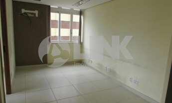 Imagem 2: Sala comercial à venda em Porto Alegre, no bairro Centro Histórico, próximo à Av. Júlio de