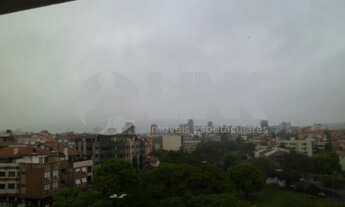 Imagem 6: Apartamento de 2 dormitórios sendo 1 suíte à venda com 2 vagas de garagem em Porto Alegre