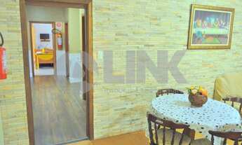 Imagem 3: Casa de 3 dormitórios sendo 1 suíte à venda com 3 vagas de garagem em Porto Alegre, no bai