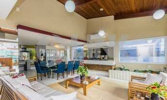 Imagem: Casa em condomínio de 4 dormitórios sendo