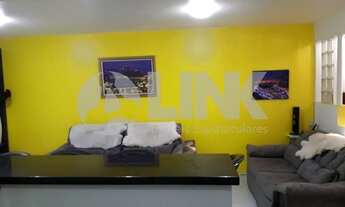 Imagem 2: Casa de 3 dormitórios à venda com 3 vagas de garagem em Porto Alegre, no bairro Jardim Leo