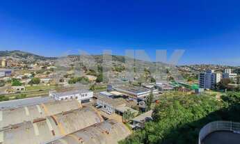 Imagem 7: Apartamento de 3 dormitórios sendo 1 suíte à venda com 2 vagas de garagem em Porto Alegre