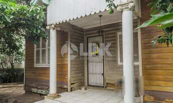 Imagem 2: Casa com 3 dormitórios e 2 vagas de garagem à venda no bairro Sarandi em Porto Alegre próx