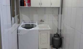 Imagem 7: Casa de 3 dormitórios à venda com 3 vagas de garagem em Porto Alegre, no bairro Jardim Leo