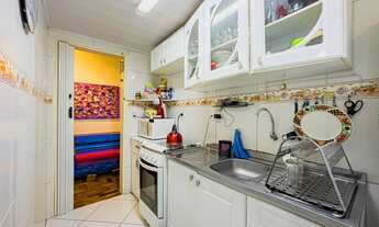 Imagem 7: Apartamento 2 dormitórios reformado e semimobiliado com 1 vaga de garagem à venda no bairr