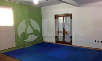 Imagem 3: Prédio comercial à venda em Porto Alegre, no bairro Floresta, próximo à Av. Farrapos