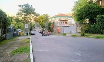 Imagem 7: Casa de 3 dormitórios sendo 1 suíte à venda com 1 vaga de garagem em Porto Alegre, no bair