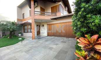 Imagem: Casa de 3 dormitórios sendo 3 suítes com