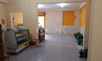 Imagem: Casa comercial à venda no bairro Menino