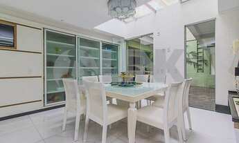 Imagem 5: Casa de 5 dormitórios sendo 5 suítes à venda com 4 vagas de garagem em Porto Alegre, no ba