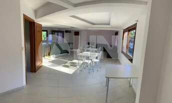 Imagem 2: Apartamento duplex de 2 dormitórios sendo 1 suíte à venda com 2 vagas de garagem em Porto