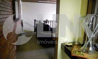 Imagem 5: Casa de 4 dormitórios sendo 2 suítes à venda com 2 vagas de garagem em Porto Alegre, no ba