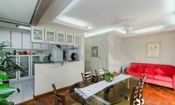 Imagem 4: Casa de 4 dormitórios sendo 1 suíte com 2 vagas de garagem à venda no bairro Planalto em P