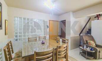 Imagem 3: Casa de 6 dormitórios sendo 1 suíte à venda com 2 vagas de garagem em Porto Alegre, no bai