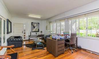 Imagem 1: Casa de 5 dormitórios sendo 5 suítes à venda com 4 vagas de garagem em Porto Alegre, no ba