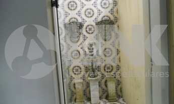 Imagem 3: Casa de 4 dormitórios sendo 2 suítes à venda com 2 vagas de garagem em Porto Alegre, no ba