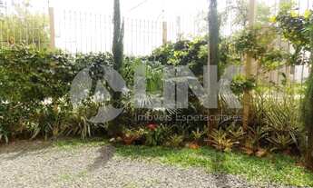 Imagem 5: Casa de 3 dormitórios sendo 3 suítes à venda com 2 vagas de garagem em Porto Alegre, no ba