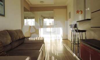 Imagem 3: Apartamento de 2 dormitórios com 1 vaga coberta à venda em Porto Alegre, no bairro Jardim