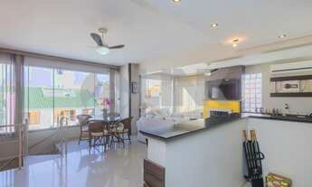 Imagem 3: Casa estilo sobrado 3 dormitórios com 4 vagas de garagem à venda no bairro Jardim Lindóia