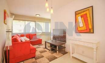 Imagem 2: Apartamento 3 dormitórios com 2 vagas de garagem à venda no bairro Vila Ipiranga em Porto