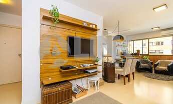 Imagem 2: Apartamento 3 dormitórios com 2 vagas de garagem à venda no bairro Vila Ipiranga em Porto