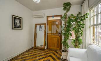 Imagem 3: Casa com 3 dormitórios sendo 1 suíte e 4 vagas de garagem à venda no bairro Santana em Por