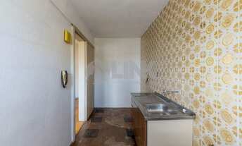 Imagem 3: Apartamento com 2 dormitórios e 1 vaga de garagem à venda no bairro Partenon em Porto Aleg